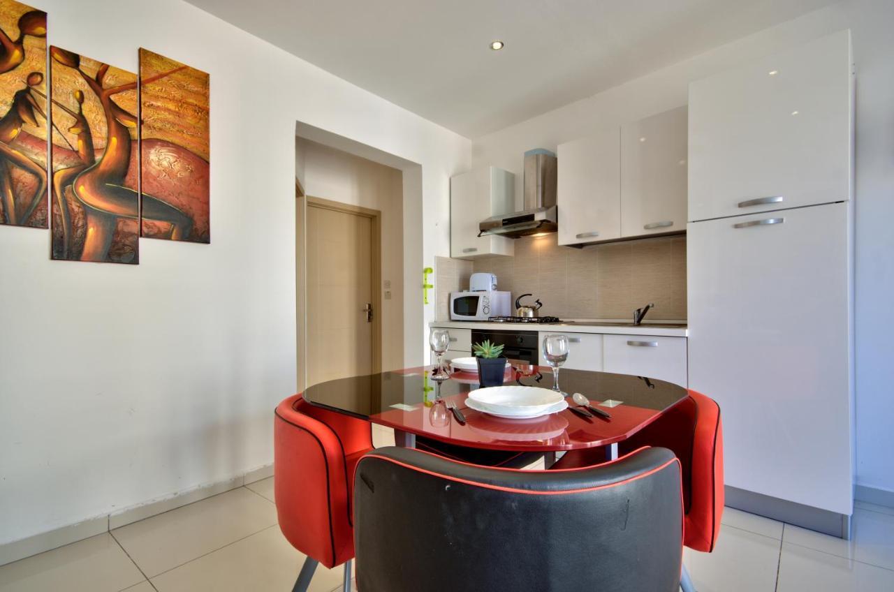 Sapphire Court 2 Bedroom Apartments By Shortletsmalta Sliema Eksteriør bilde