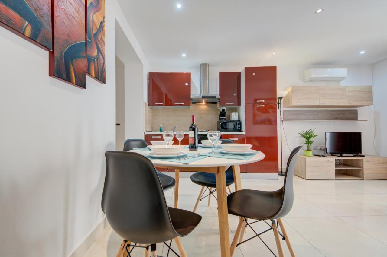 Sapphire Court 2 Bedroom Apartments By Shortletsmalta Sliema Eksteriør bilde