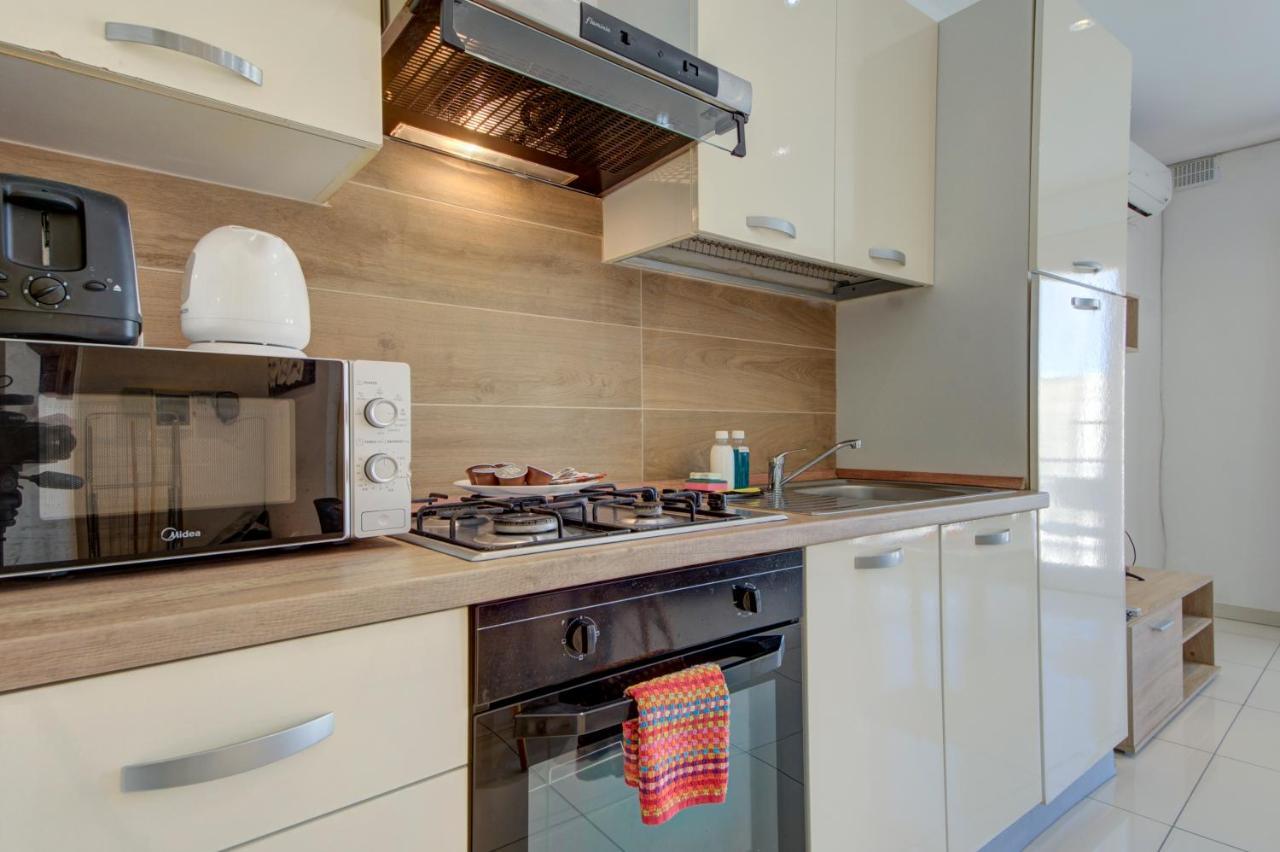 Sapphire Court 2 Bedroom Apartments By Shortletsmalta Sliema Eksteriør bilde