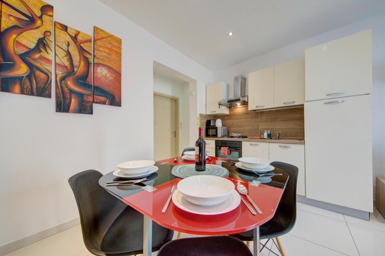 Sapphire Court 2 Bedroom Apartments By Shortletsmalta Sliema Eksteriør bilde