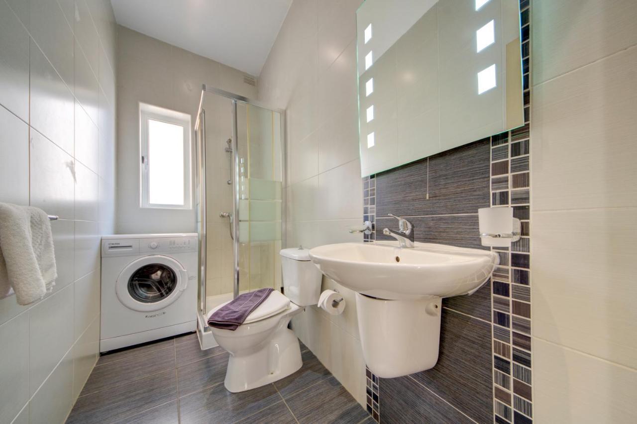 Sapphire Court 2 Bedroom Apartments By Shortletsmalta Sliema Eksteriør bilde